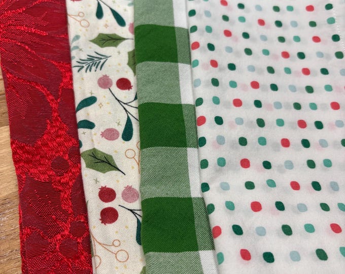Christmas Cloth Napkins: Cotton Holiday Dinner Set of 4