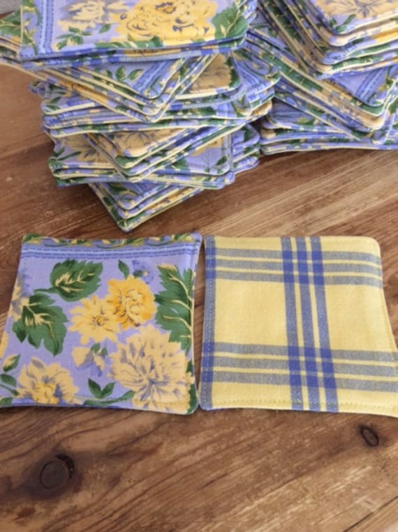 Cottage Chic Reversible Cloth Coasters, Summer Table Decor, Set of 4 / Set of 6, Farmhouse Lavender and Yellow, Mug Rug, Wine Coaster