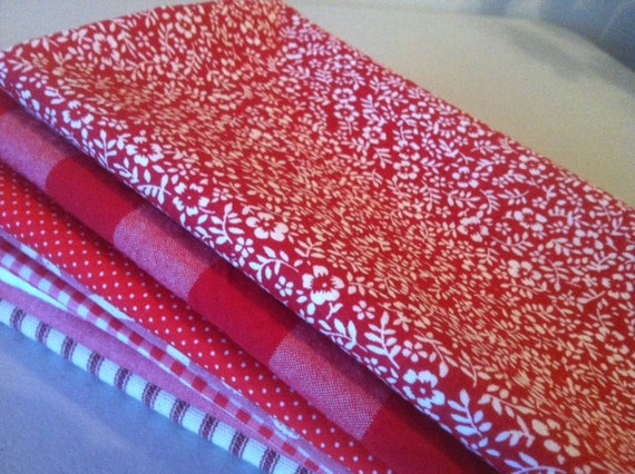Red and White Cloth Napkins, Set of 8, by CHOW with ME
