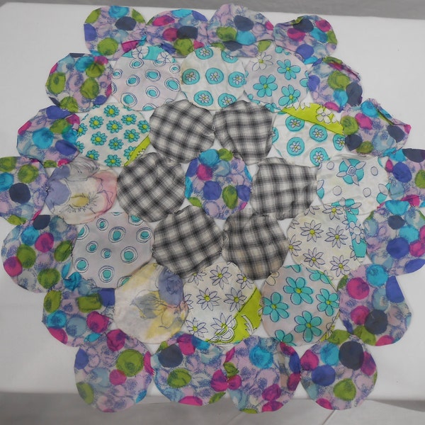 Vintage Yo Yo Pinwheel Table Centerpiece Dresser Scarf Doily Placemat Mini Quilt Assorted Antique Fabrics