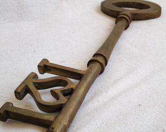 14 in Heavy Solid Brass Skelton Key
