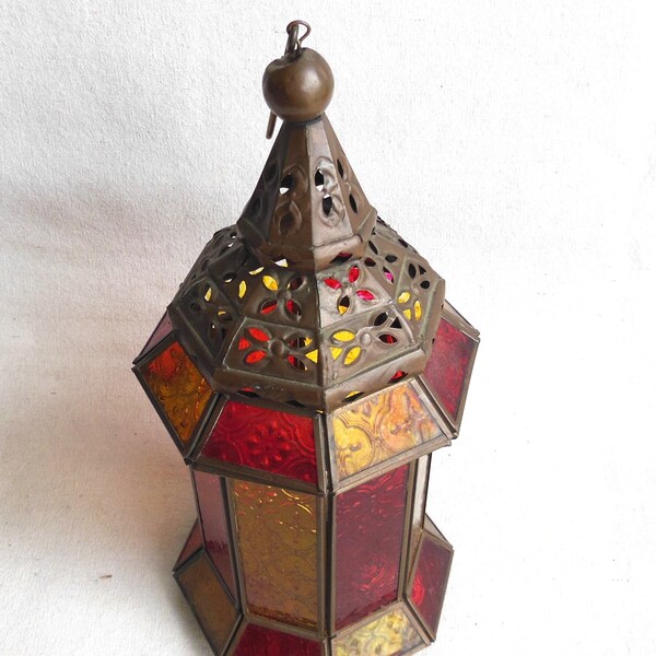 Vintage Moroccan Candle Lantern Hanging or Tabletop Red Amber Glass Candleholder Cast Decorative Shadow Pagoda Lighting