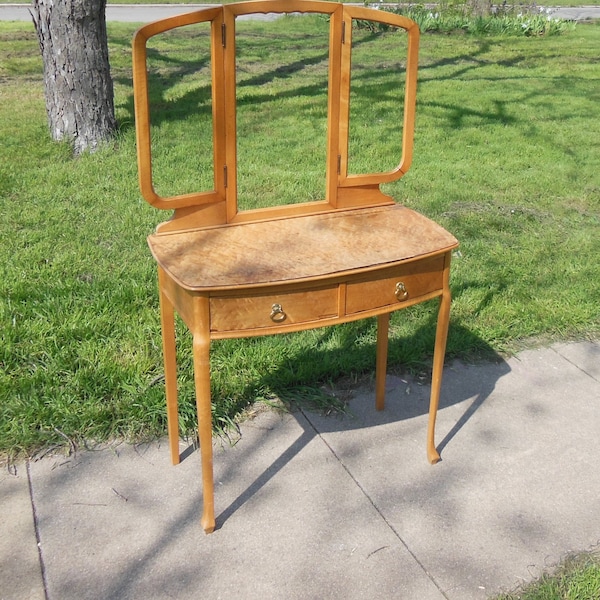 Antique Vanity Table With Mirror Etsy