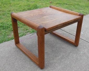 Vintage Danish Modern Oak Cube End Table Solid Wood Side Table Coffee Table Nightstand Accent Table Minimalist Design Boho Modern Farmhouse