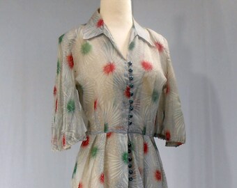 Antique Handmade Dress Sheer Rayon Gray Many Tiny Green Buttons Full Skirt 1940s Fitted Button Up Front Dress Hand Sewn 1940s Fashion