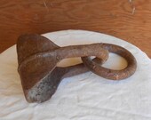 Antique Cast Iron Tool Rusty Metal Primitive Tool for Hanging Weighing Primitive Rustic Hanger Pulley Yard Garden Art Industrial Salvage