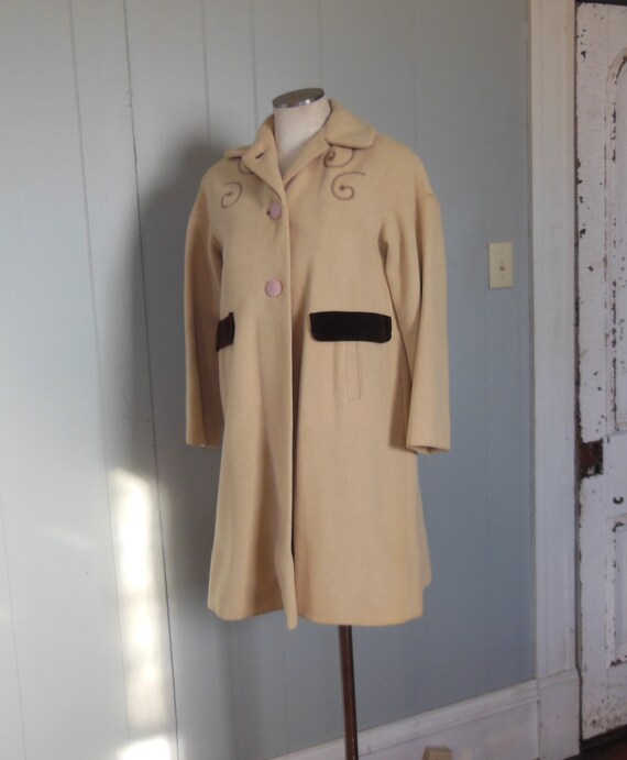 Vintage Tan Winter Wool Dress Coat made by Honeyl… - image 8