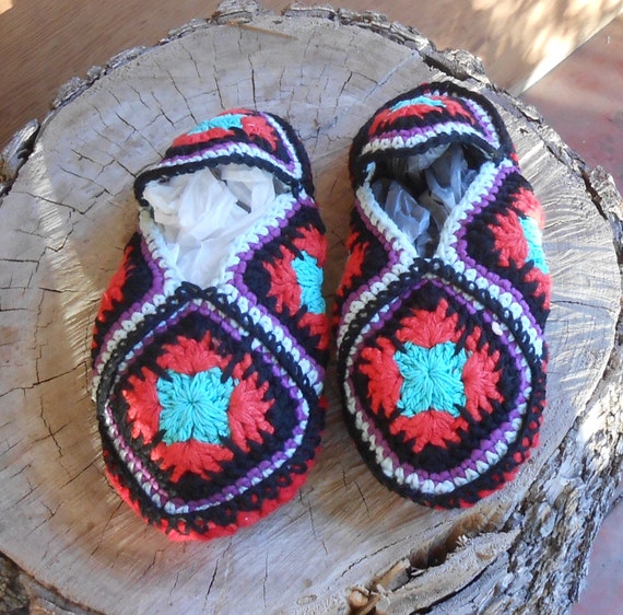 Hand Crocheted Granny Square Childs Small Slipper… - image 3