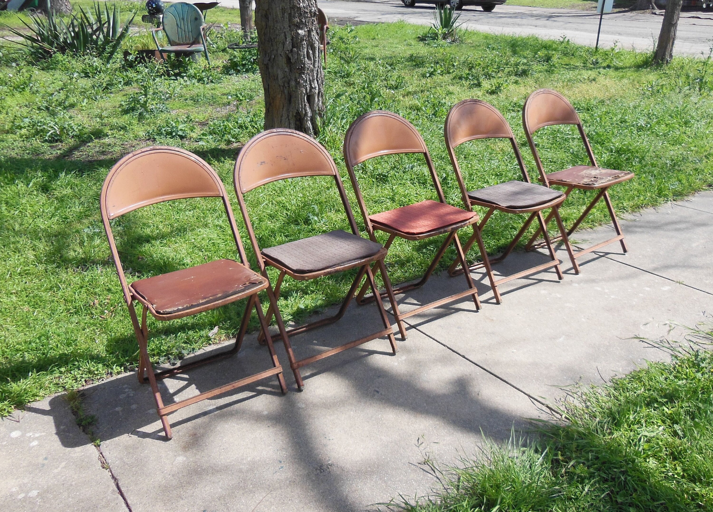 dress up metal folding chairs Boring to Beautiful: How to Decorate Metal Folding Chairs for a Wedding
