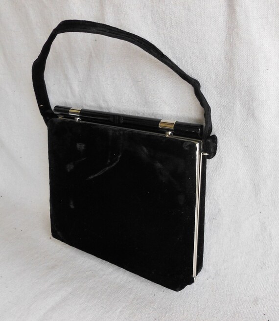 Vintage Black Velvet Purse Bakelite Handle Made b… - image 9