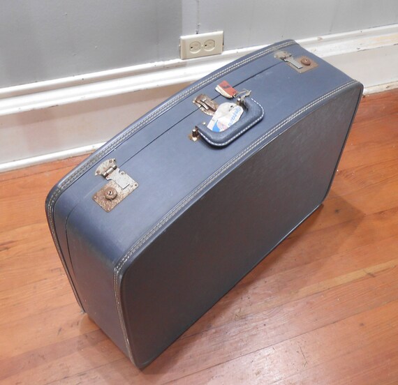 Vintage Suitcase Large Blue Travel Luggage Unmark… - image 3