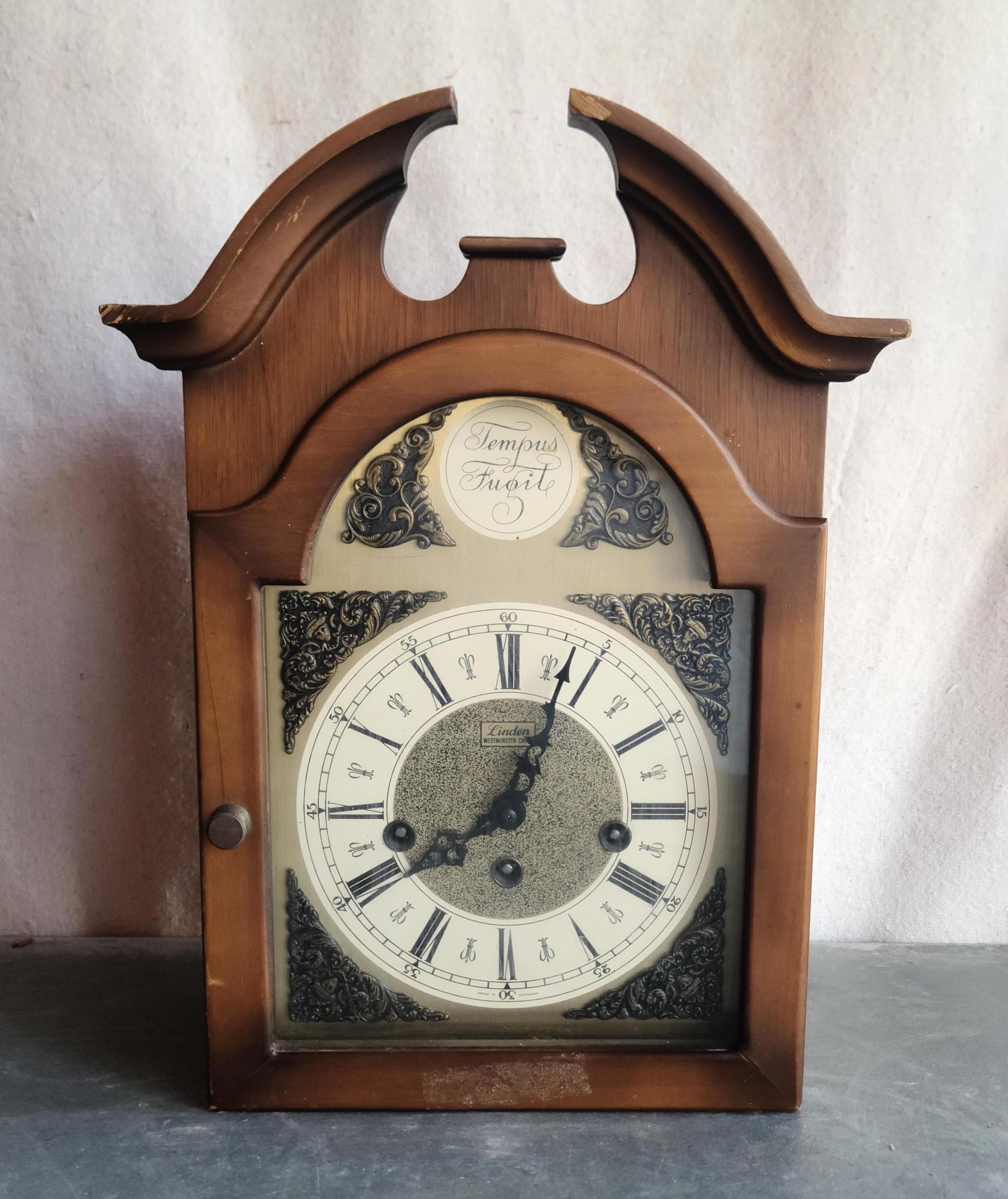 Tempus Fugit Pendulum Clock - Etsy