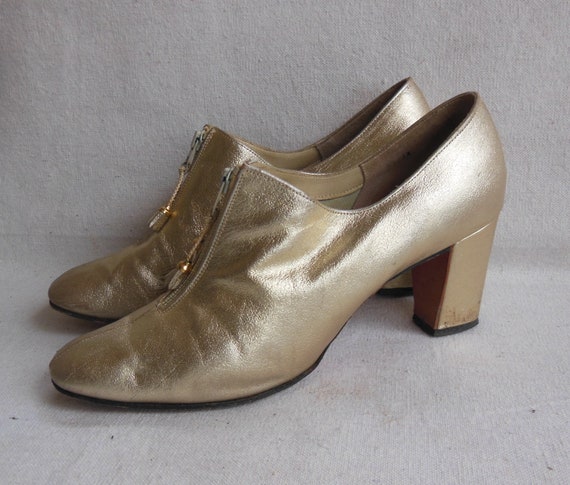 Vintage Galano 1960s 70s Metallic Gold Shoes Chun… - image 10