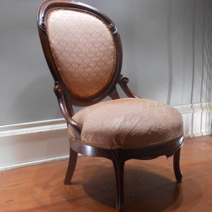 Antique Victorian 19th Century Parlor Chair Ladies Seating Mahogany Wood Boudoir Upholstered Round Back Decorative Accent Entryway Desk image 4