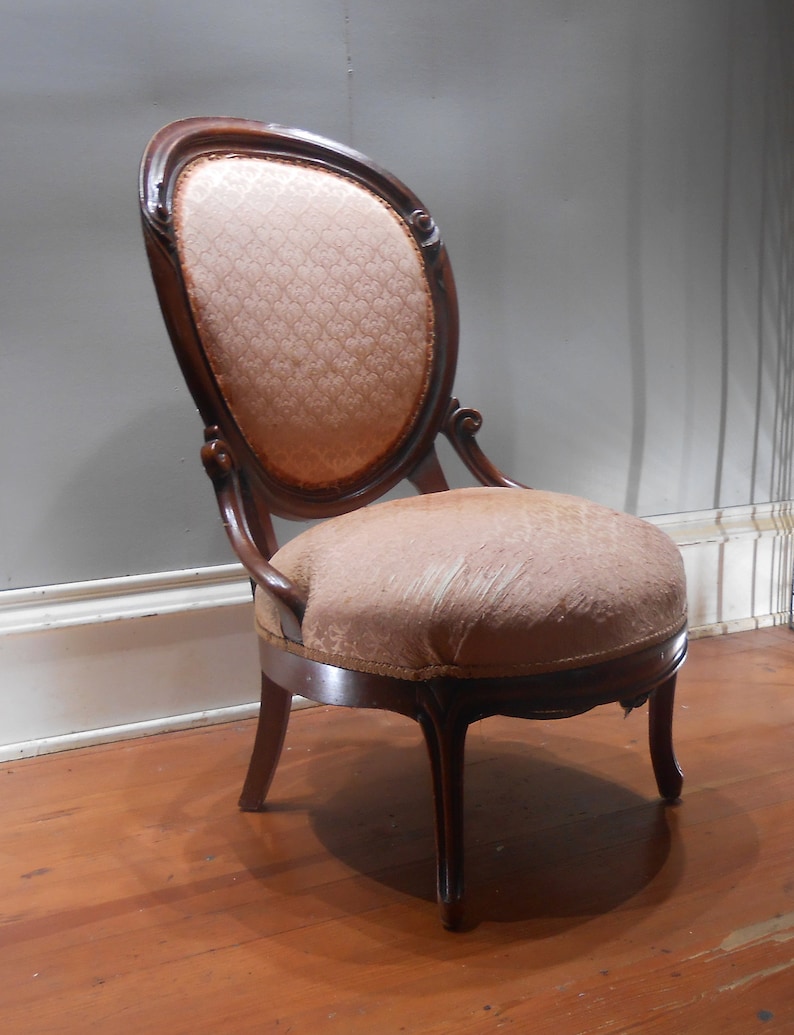 Antique Victorian 19th Century Parlor Chair Ladies Seating Mahogany Wood Boudoir Upholstered Round Back Decorative Accent Entryway Desk image 4