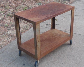 Vintage Heavy Metal Industrial Table Cart Rolling Table Rust Metal Work Bar Cart Coffee Table Bedside Table Modern Farmhouse Mid Century