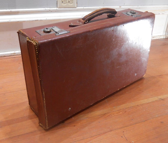 Antique Leather Suitcase Traincase Luggage Vintag… - image 5