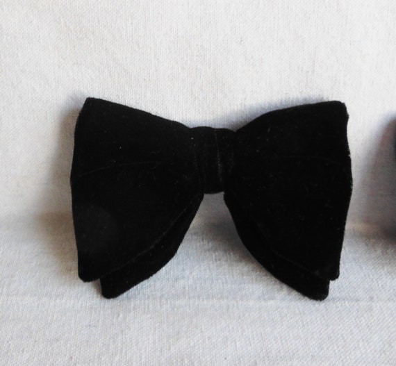 Vintage Velvet Bow Ties Set of 2 Clip On Ties Bla… - image 5