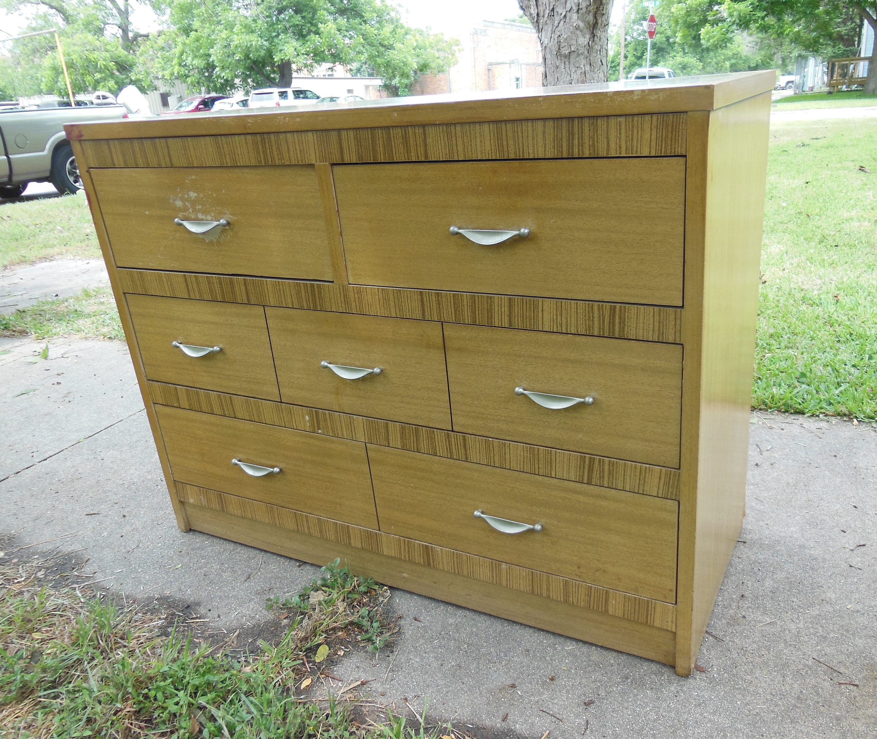 Harmony house 2024 blonde furniture