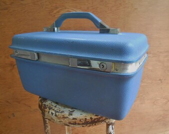 Vintage Plastic Samsonite Montibello Train Case Overnight Small Suitcase Makeup Cosmetic Carry On Travel Luggage Weekend Bag RetroTravel