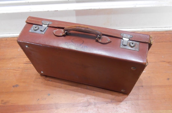 Antique Leather Suitcase Traincase Luggage Vintag… - image 3