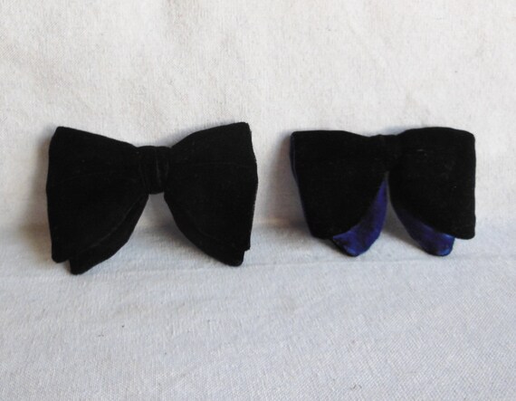 Vintage Velvet Bow Ties Set of 2 Clip On Ties Bla… - image 1