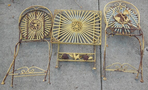Children's wrought iron table and chairs discount