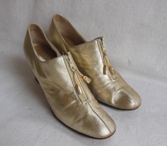 Vintage Galano 1960s 70s Metallic Gold Shoes Chun… - image 5