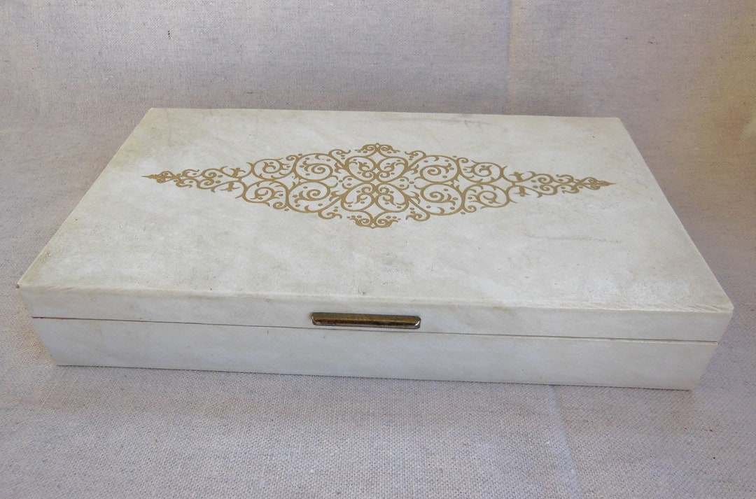 Vintage London Leather Jewelry Box White Leather Jewelry Case Ornate