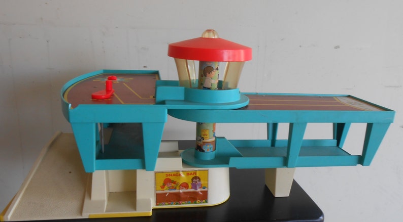 Vintage Fisher Price Airport Control Tower Runway Lobby 1972 Plastic Toy Airport No Little People Used Condition Pretend Play Kid Toddler image 2