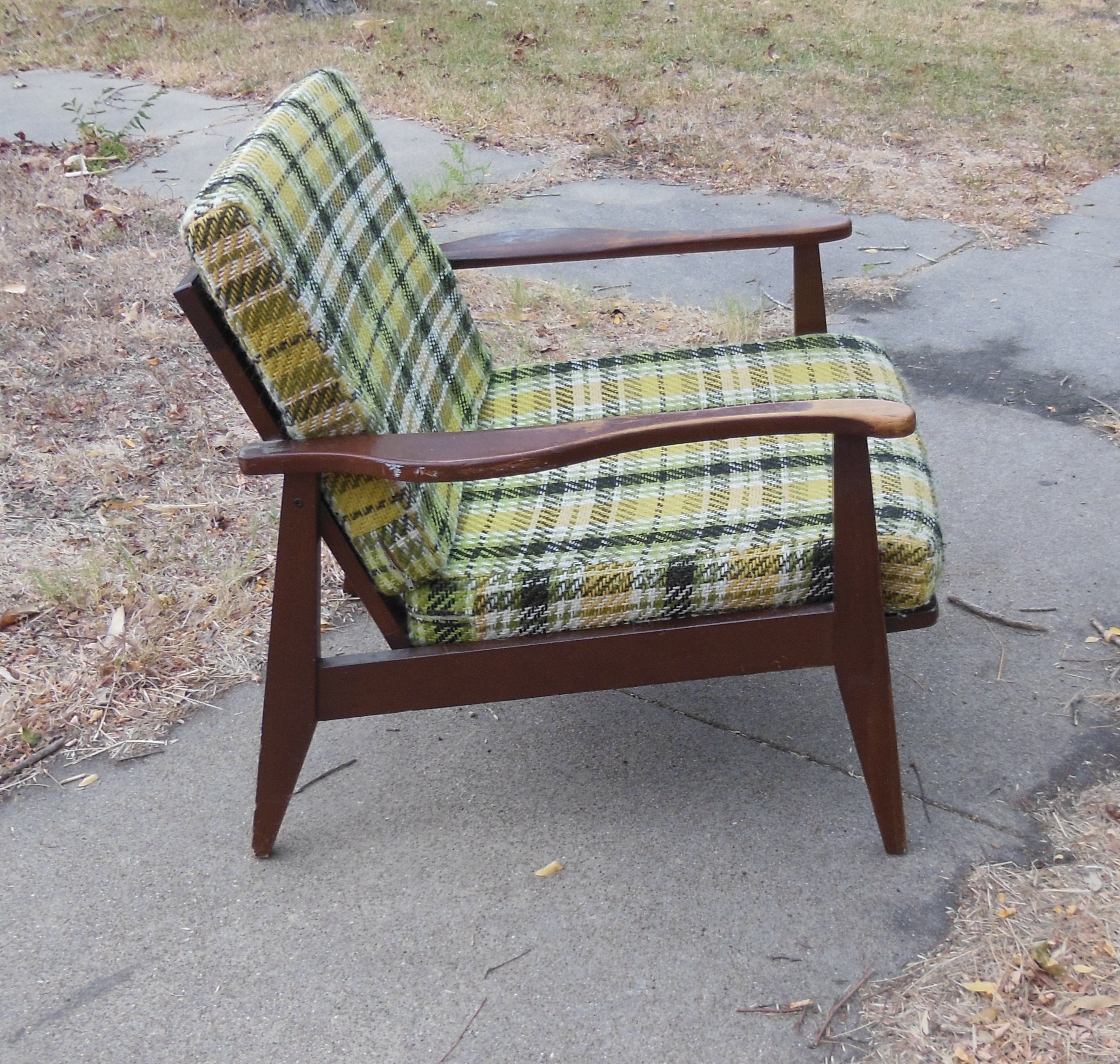 Antique wooden chairs with cushions hot sale