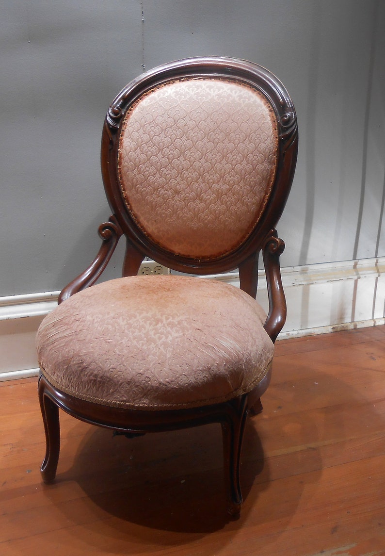 Antique Victorian 19th Century Parlor Chair Ladies Seating Mahogany Wood Boudoir Upholstered Round Back Decorative Accent Entryway Desk image 3