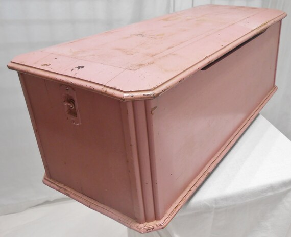 Art deco blanket box deals