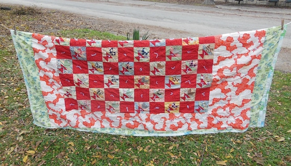Antique 1930s Feed Sack Quilt 1970s Fabric Border