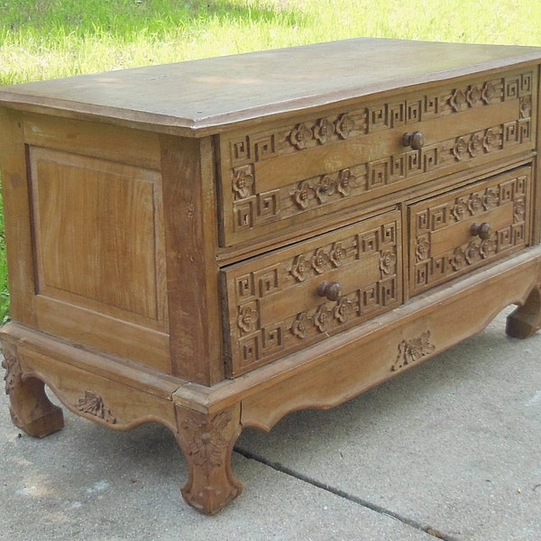 Vintage Carved Wood Chest 3 Drawer Asian Oriental Boho India Moroccan Style Coffee Table Dresser Lowboy Storage Cabinet Wooden Carving