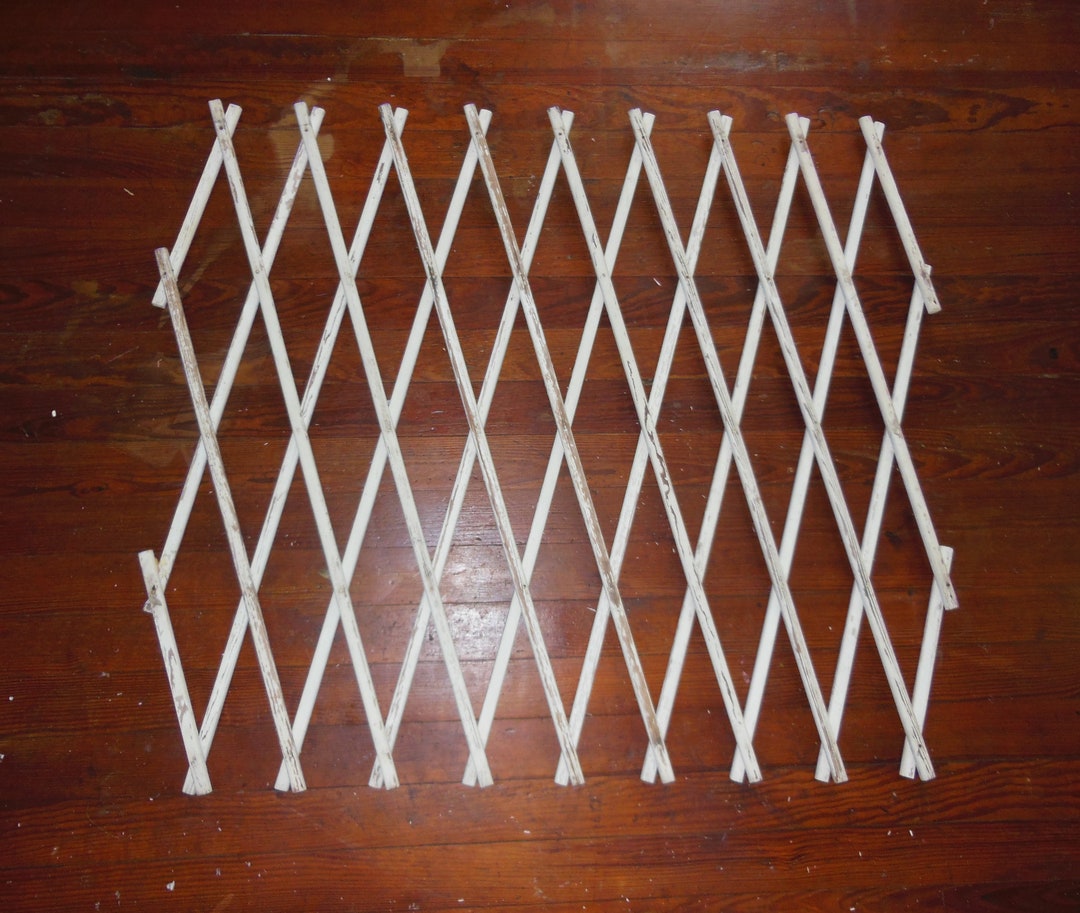 Vintage Wood Expandable Accordion Child Pet Gate Hanging Wall Rack