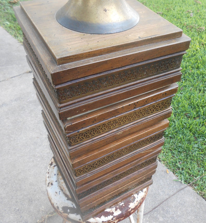 Vintage 1960s Stacked Wood Brass Large Table Accent Lamp Cubist Sculpture Block Unique Design has Lucite Brass Wood Boho Modern Farmhouse image 3