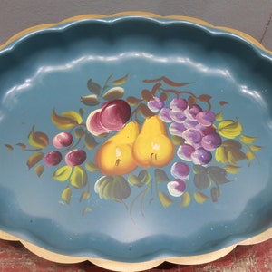 Vintage Hand Paint Tole Tray Fruit Floral Flowers Still Life Painting Heavy Metal Scallop Edge Serving Platter Tray Plate Farmhouse Cottage image 4