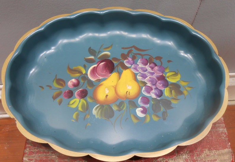 Vintage Hand Paint Tole Tray Fruit Floral Flowers Still Life Painting Heavy Metal Scallop Edge Serving Platter Tray Plate Farmhouse Cottage image 4