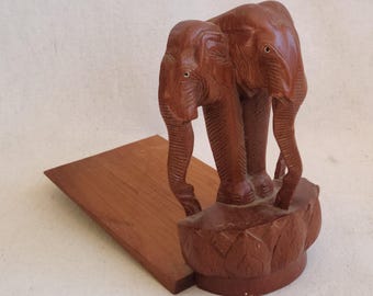 ヴィンテージの手彫り木製象のブックエンド - Etsy 日本