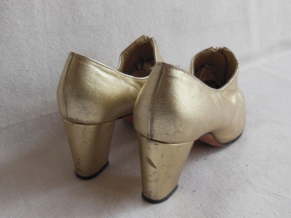 Vintage Galano 1960s 70s Metallic Gold Shoes Chun… - image 7