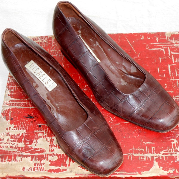 Vintage Chocolate Brown Leather Nickels Made in Italy Chunky Heel Square Toe Shoes 1960s Footwear Italian Made Pumps Size 9 Faux Alligator