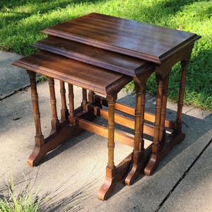 Vintage set of 3 Wood Nesting Tables Turned Leg Solid Wood Side Tables  -  Shipping is not Included in Price