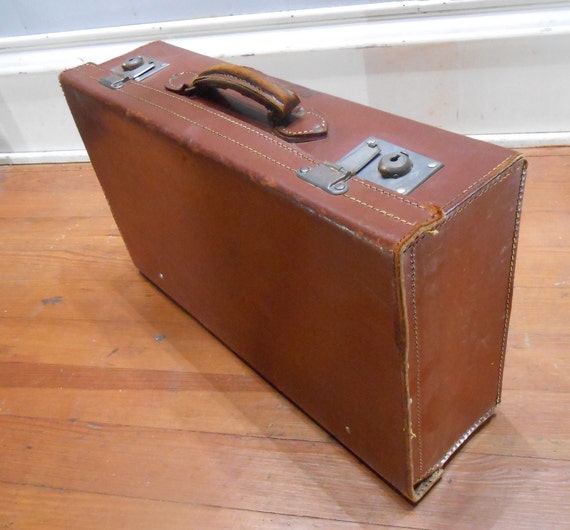 Antique Leather Suitcase Traincase Luggage Vintag… - image 6