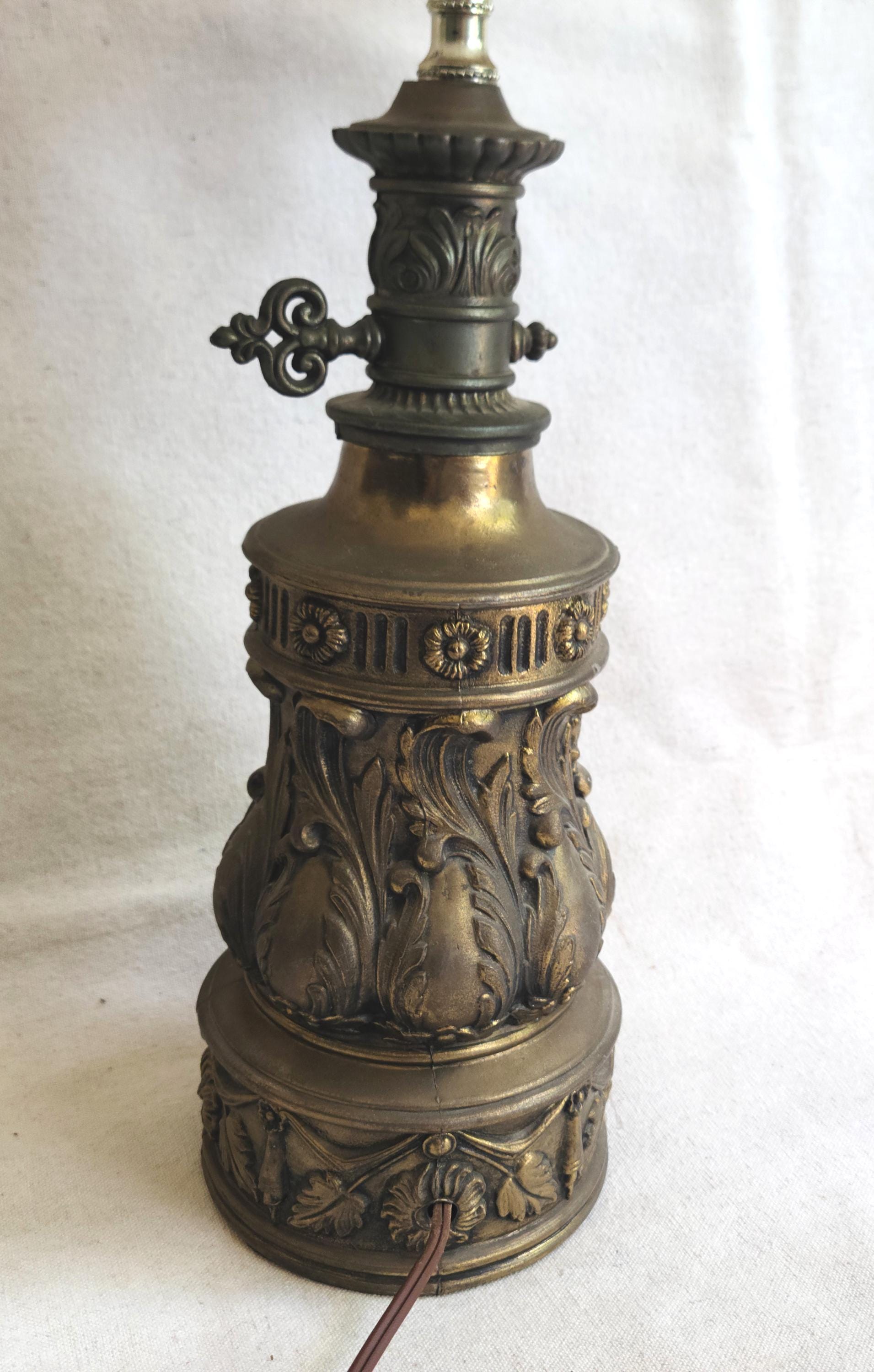 Bronze vintage lamp ブロンズ ヴィンテージ レトロ Ornate Detailed Cast Metal Bronze Table Lamp 1960s Lighting - Etsy