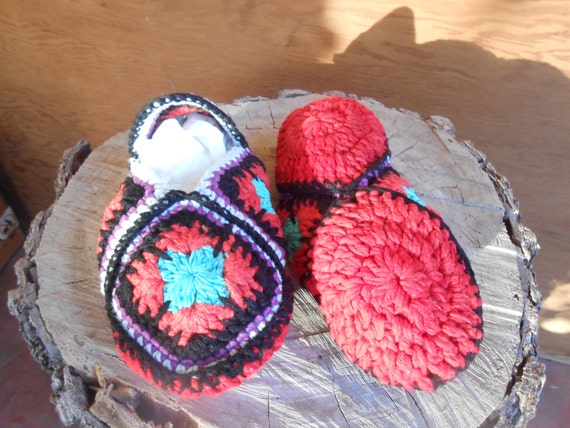 Hand Crocheted Granny Square Childs Small Slipper… - image 5