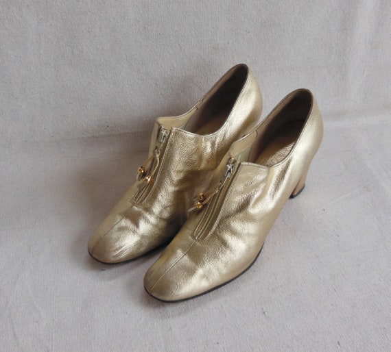 Vintage Galano 1960s 70s Metallic Gold Shoes Chun… - image 2