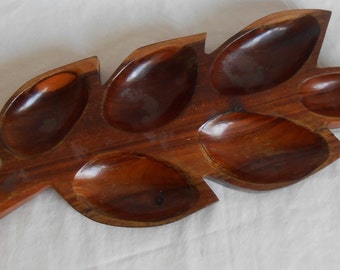 Vintage Wood Serving Dish Tropical Leaf