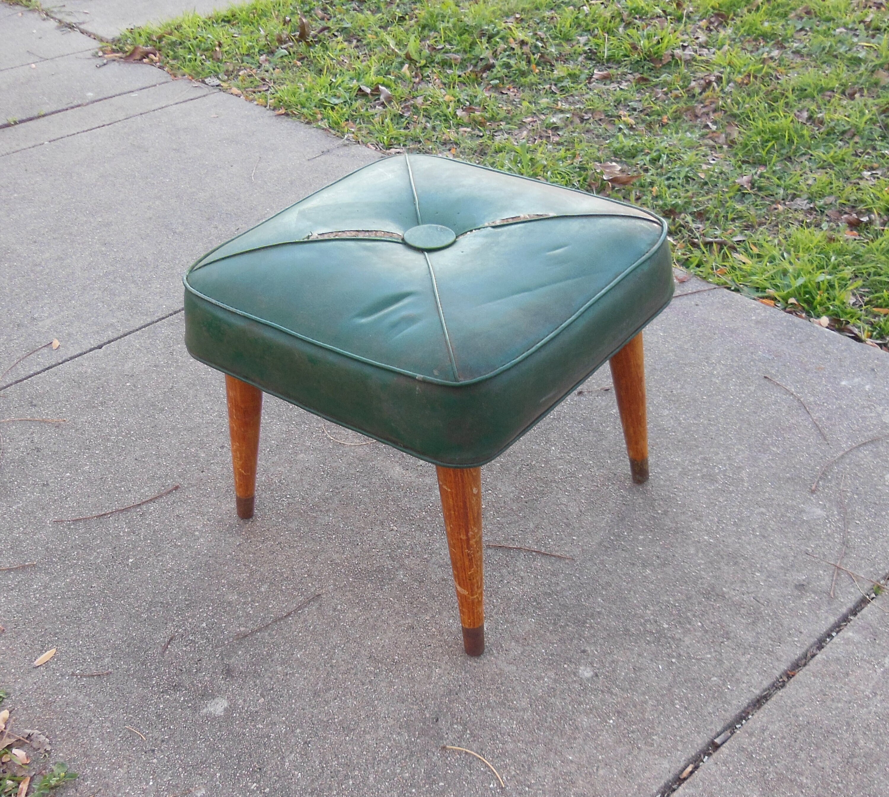 Small Rectangle Foot Stool, Leather Footrest Ottoman with Non-Skid Wood  Legs, Modern Footstools Step Stool