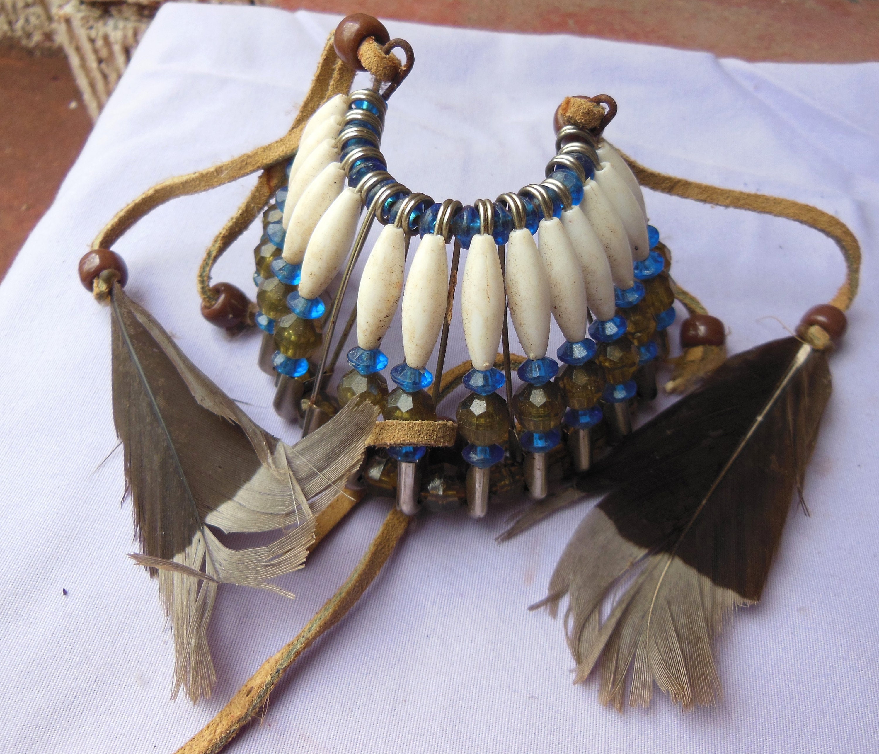 Vintage Safety Pin Beaded Headdress Native American Style War Bonnet Folk Art Vintage Lot of 6 Beaded Indian Headdress Safety Pin Craft  main image 4